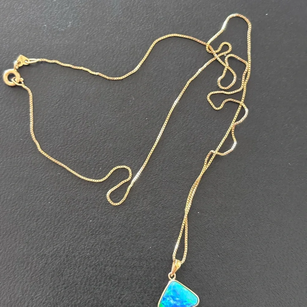 Australian Opal Pendant & Chain - Picture 5 of 9